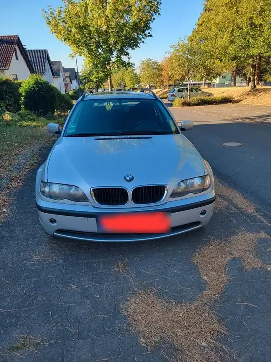 BMW 318I