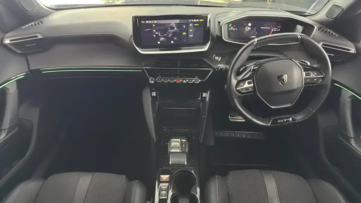 Peugeot 2008 2023 photo 4