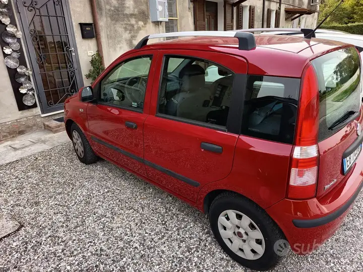 Fiat Panda 2010 photo 2