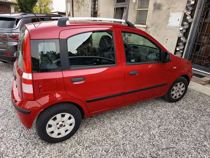Fiat Panda 2010 photo 4