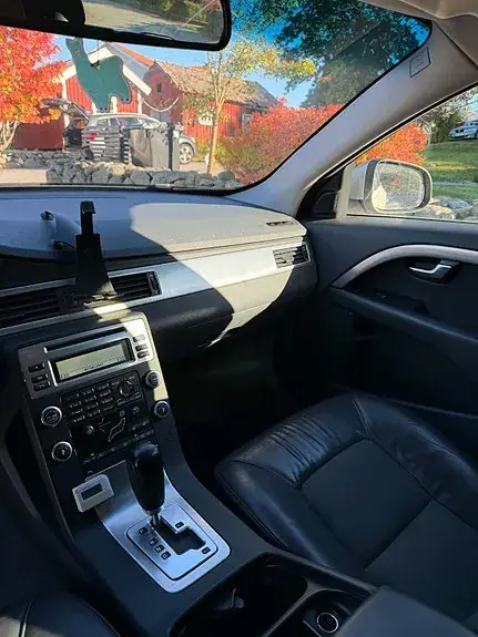 Volvo V70 2010 photo 5