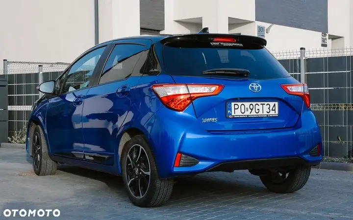 Toyota Yaris 2018 photo 2