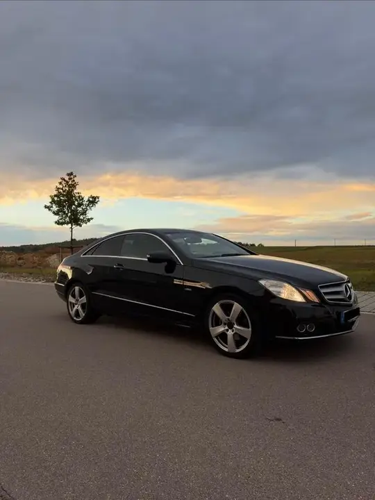 Mercedes-Benz Coupé E 250 Cgi