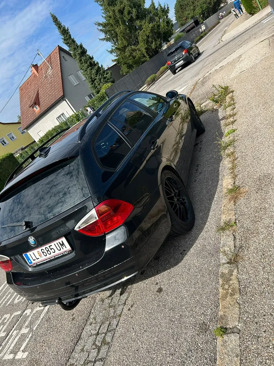 BMW 3 Series 2006 photo 2