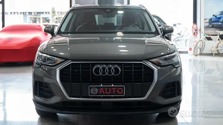 Audi Q3 2022 photo 2