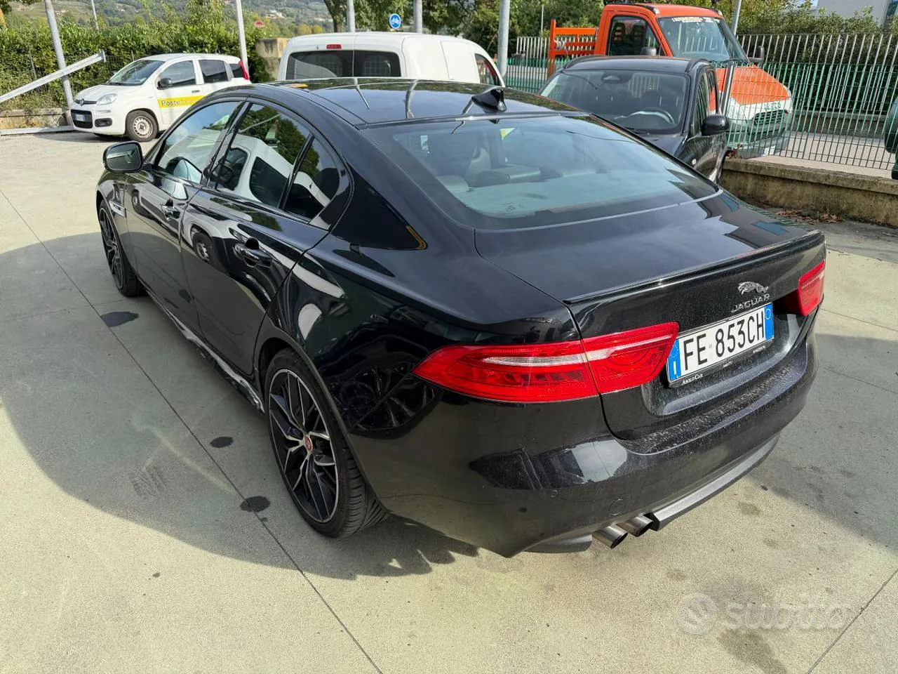 Jaguar Xe 2016 photo 4