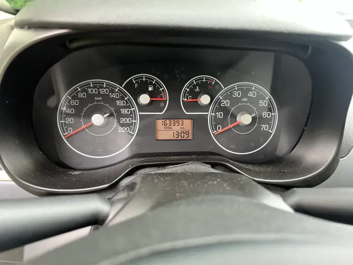 Fiat Punto 2008 photo 3