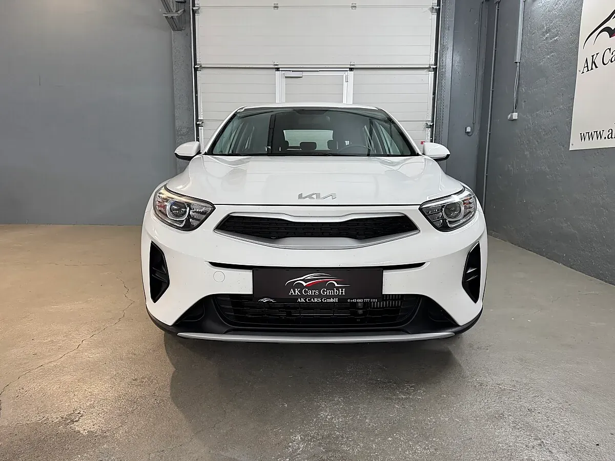Kia Stonic 2023 photo 3