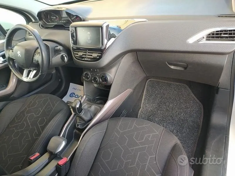 Peugeot 2008 2016 photo 4