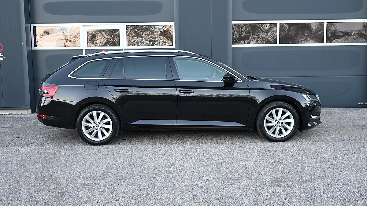 Skoda Superb 2020 photo 3