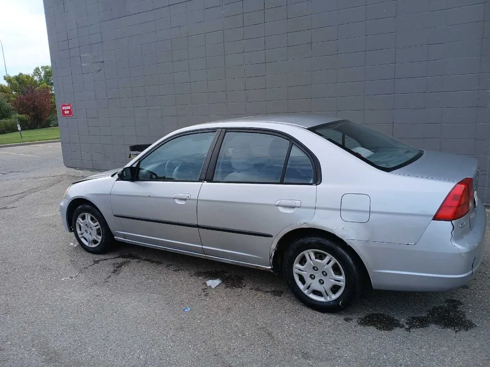 Honda Civic 2002 photo 4