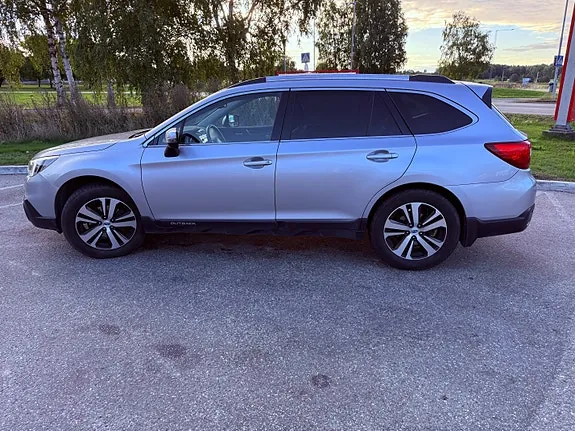 Subaru Outback 2017 photo 4