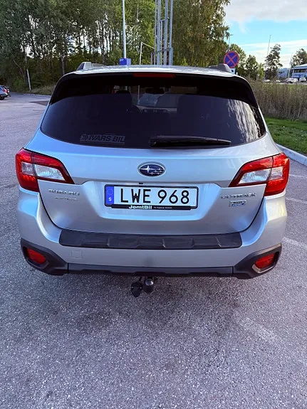Subaru Outback 2017 photo 2