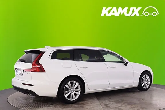 Volvo V60 2019 photo 2