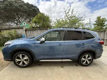 Subaru Forester 2018 photo 2