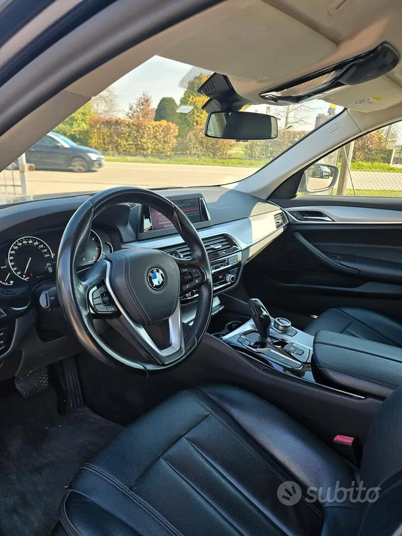 BMW 5 Series 2018 photo 4