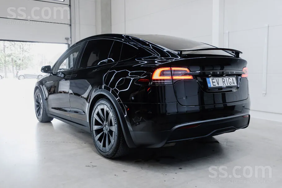 Tesla Model X 2023 photo 5