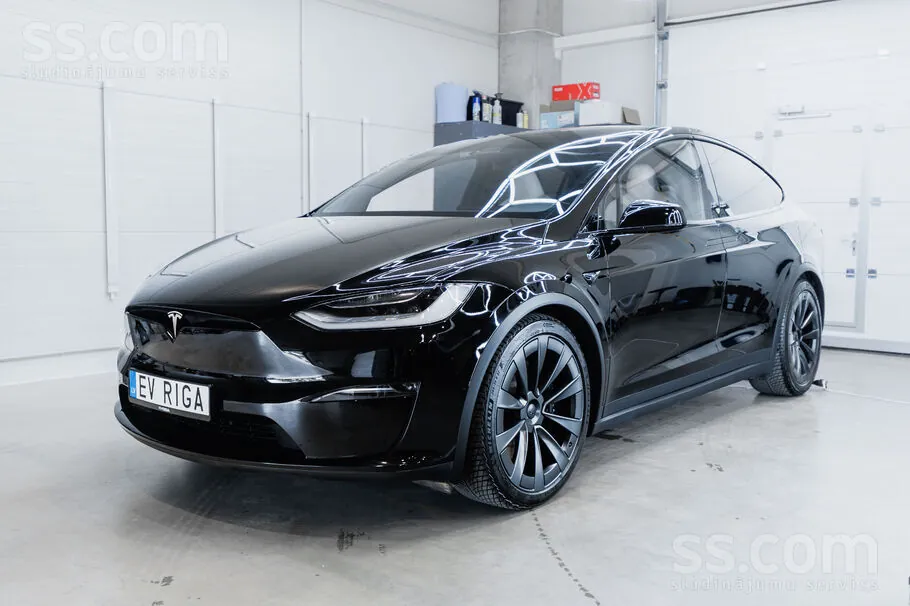Tesla Model X 2023 photo 3