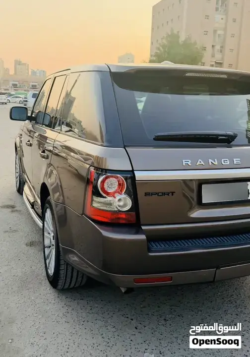 Land Rover Range Rover Sport 2013 photo 4