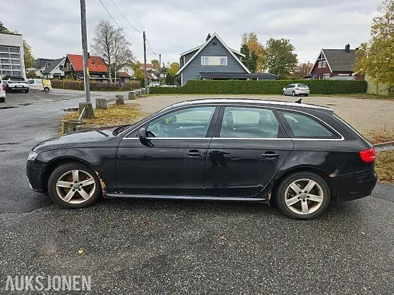Audi A4 2012 photo 4