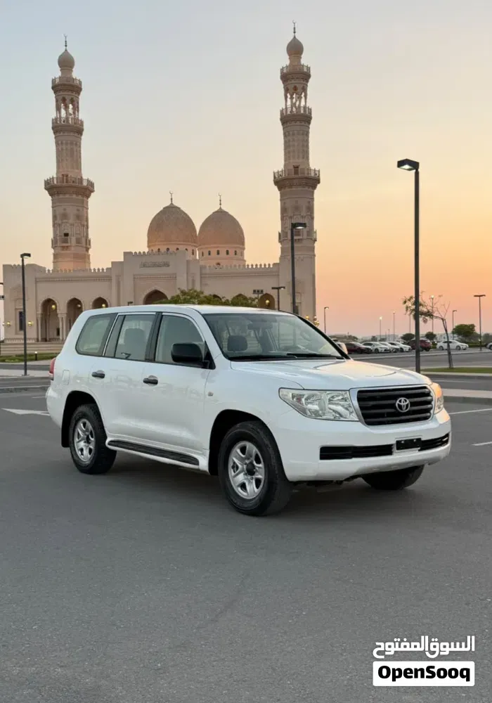 Toyota Land Cruiser 2011 photo 2