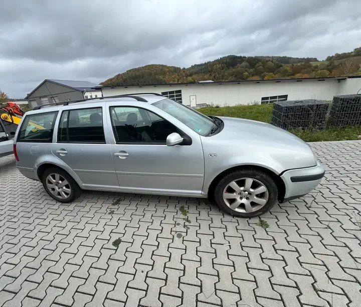 Volkswagen Golf 4