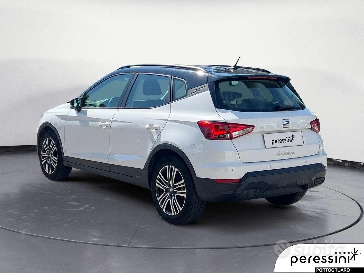 Seat Arona 2023 photo 3