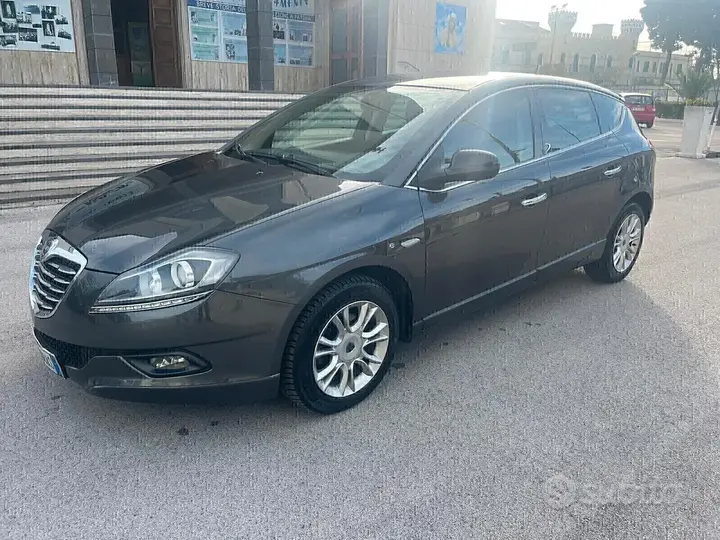 Lancia Delta 2014 photo 2