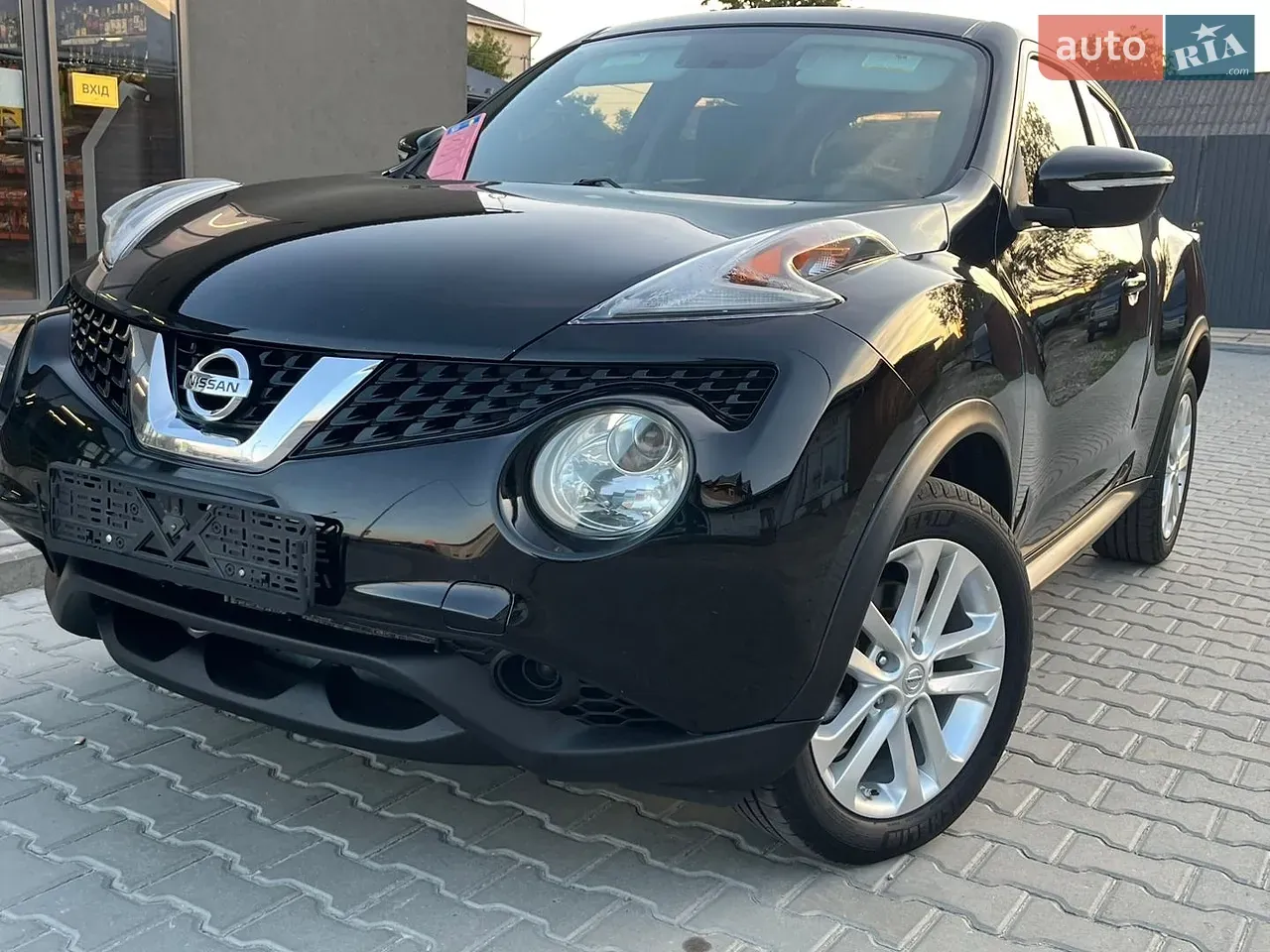 Nissan Juke 2017 photo 2