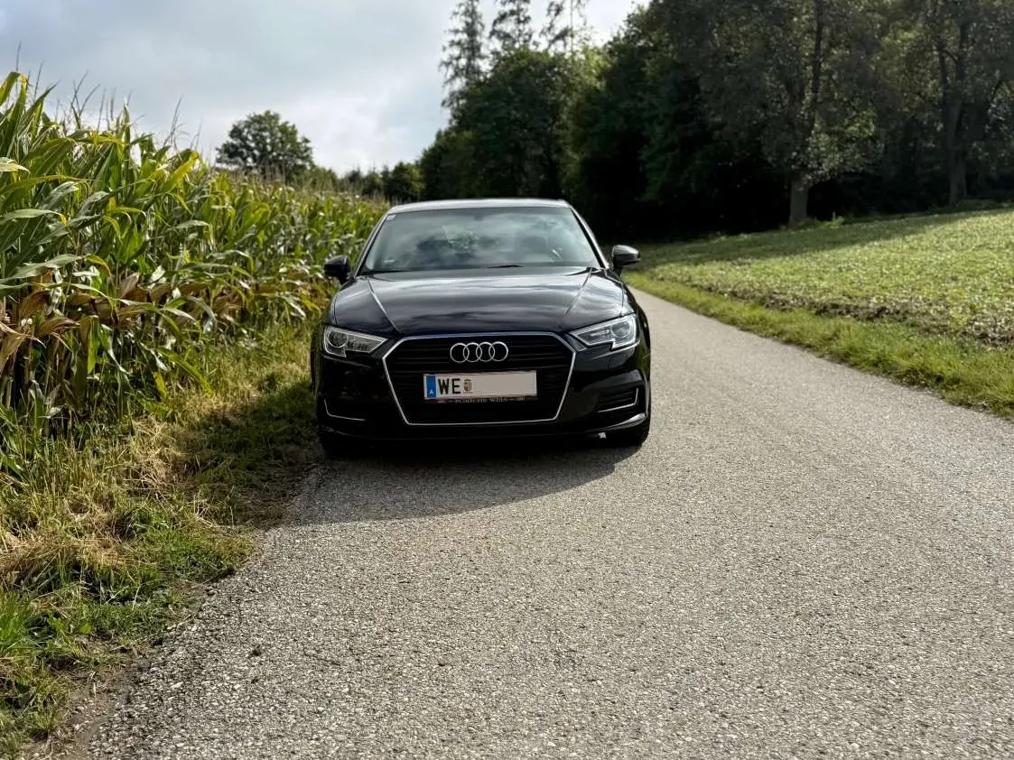 Audi A3 2018 photo 2