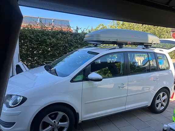Volkswagen Touran 2010 photo 4