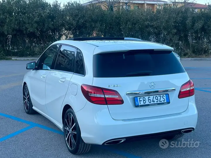 Mercedes-Benz B-Class 2016 photo 2