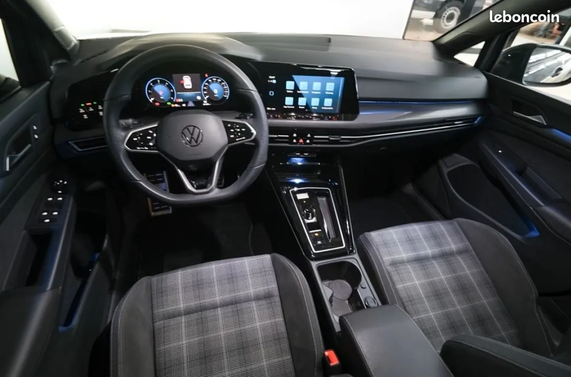 Volkswagen Golf 2024 photo 4