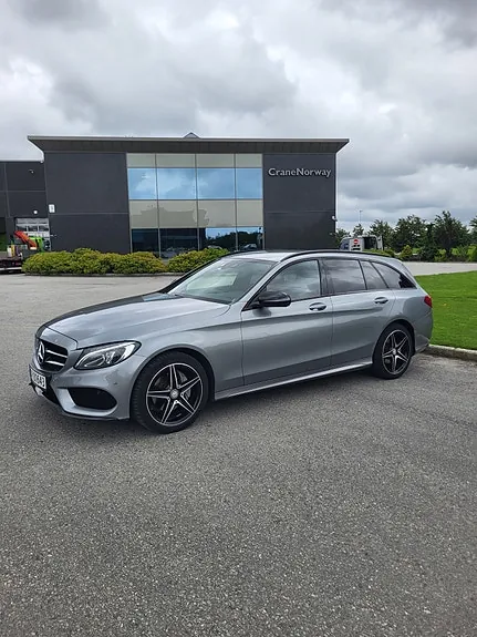 Mercedes-Benz C200