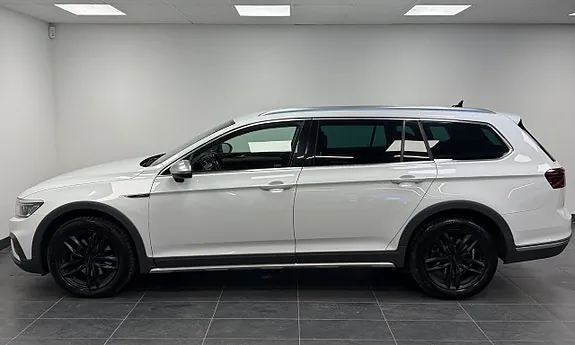 Volkswagen Passat Alltrack 2024 photo 4