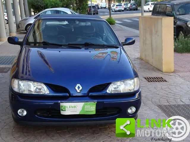 Renault Megane 1998 photo 2