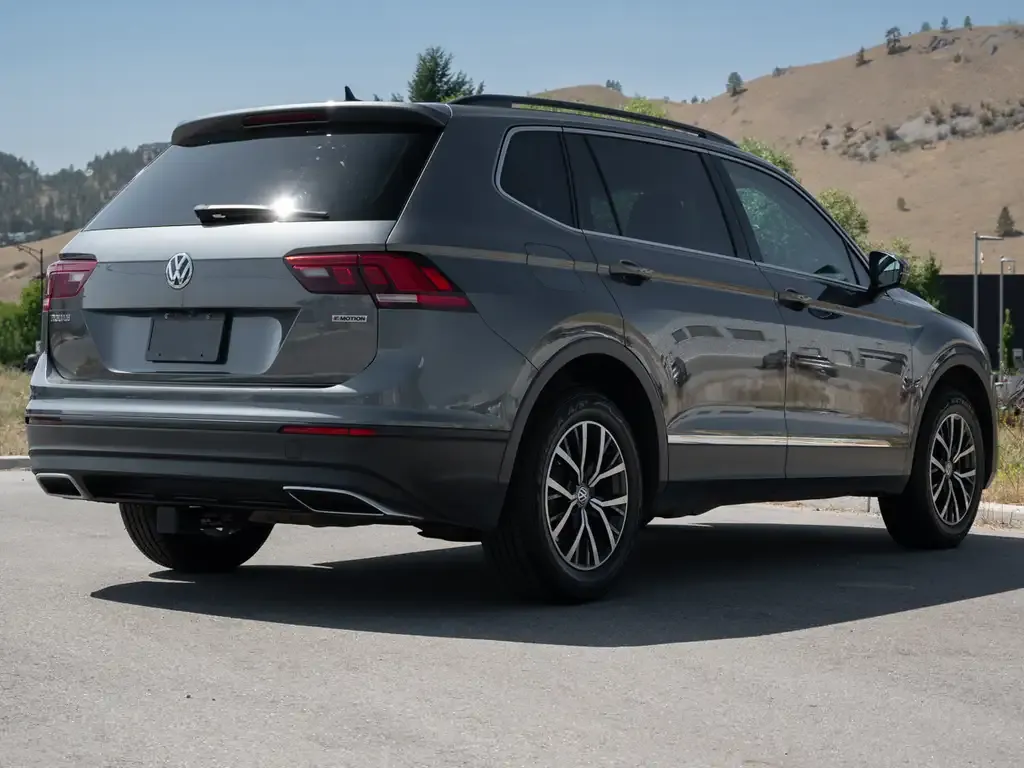 Volkswagen Tiguan 2021 photo 2