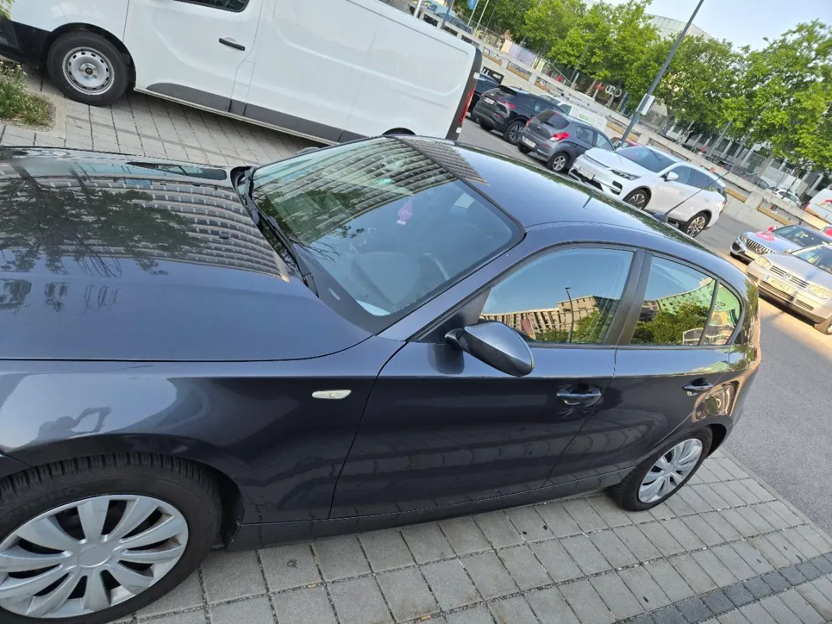 BMW 1 Series 2008 photo 3