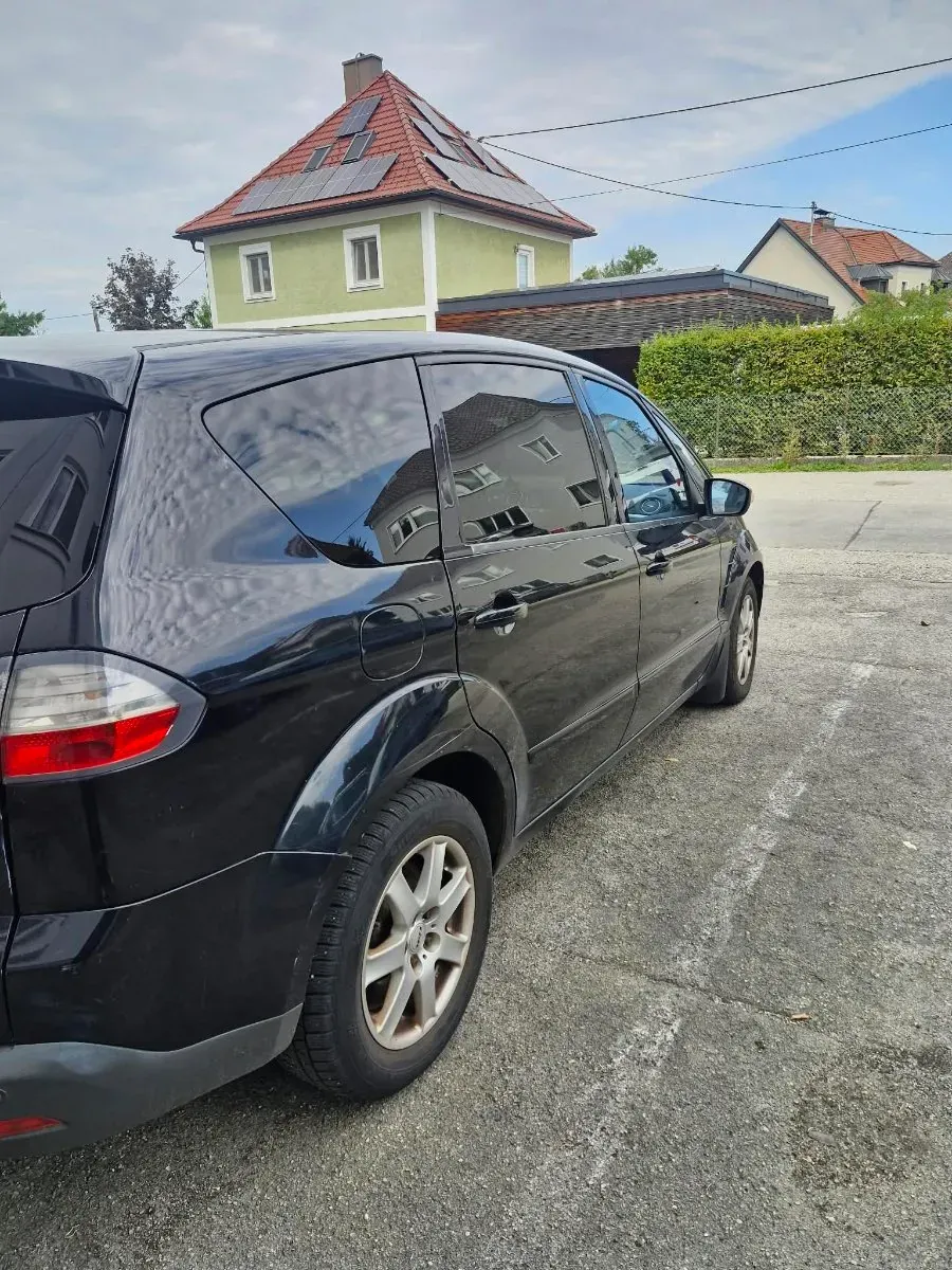 Ford S-Max 2008 photo 2