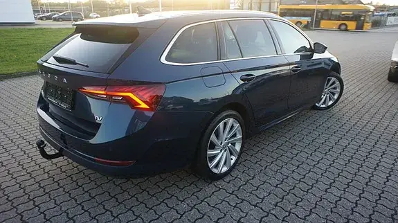 Skoda Octavia 2021 photo 2