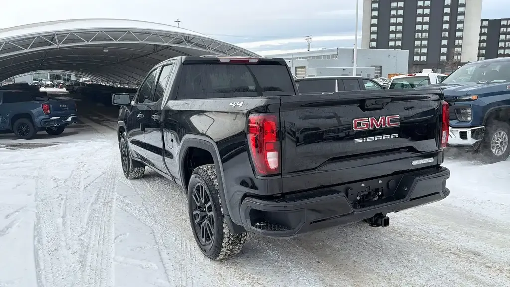 GMC Sierra 1500 2026 photo 2