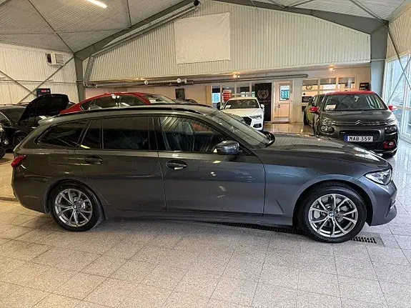 BMW 330E 2021 photo 2