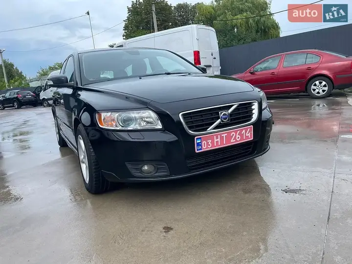 Volvo V50 2010 photo 3