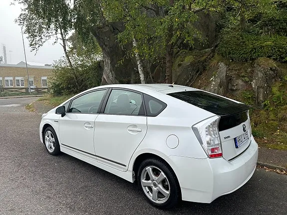 Toyota Prius 2010 photo 3