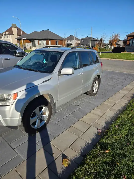 Suzuki Grand Vitara 2012 photo 2