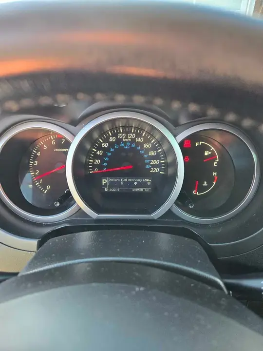 Suzuki Grand Vitara 2012 photo 3