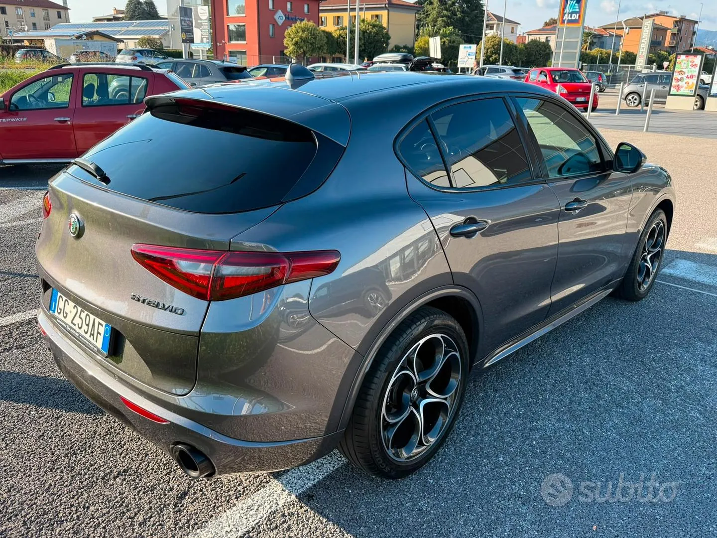 Alfa Romeo Stelvio 2020 photo 2