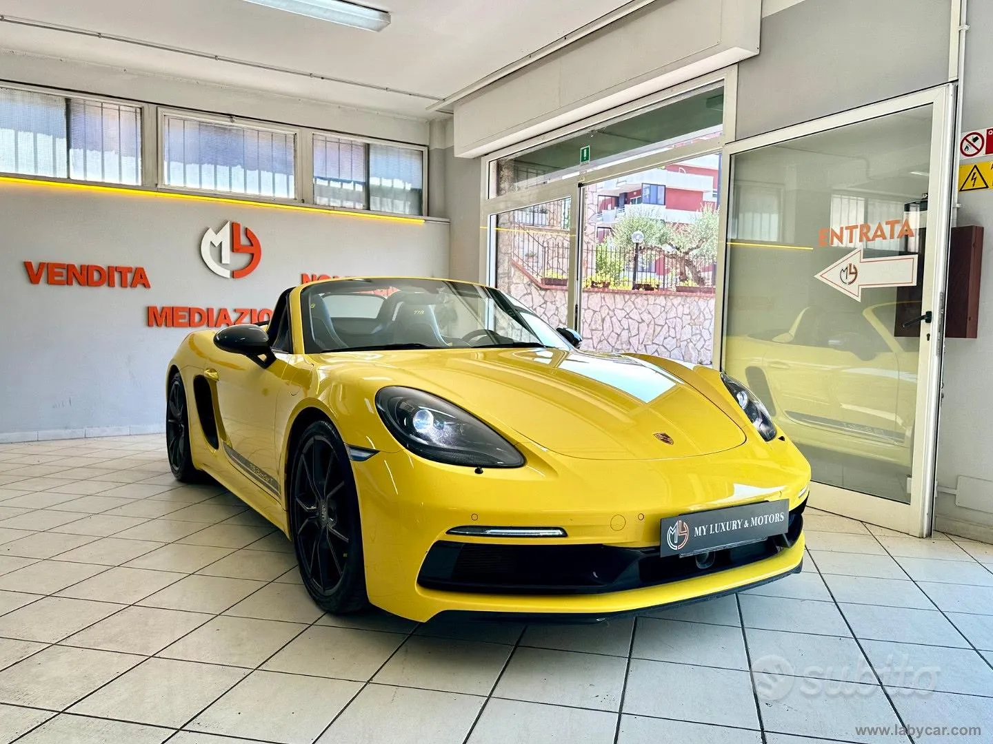 Porsche 718 Boxster