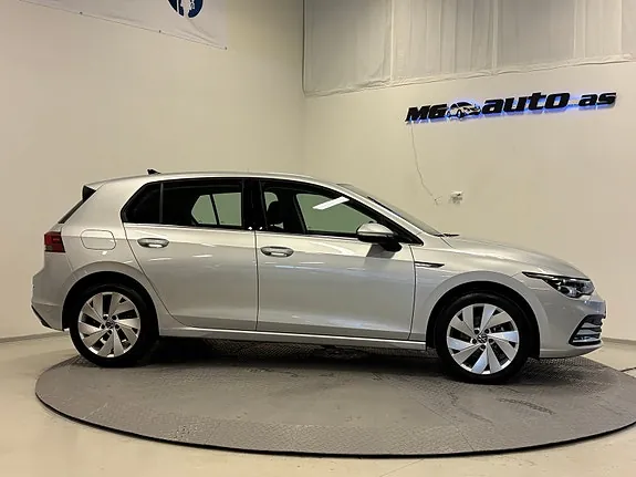 Volkswagen Golf 2022 photo 3