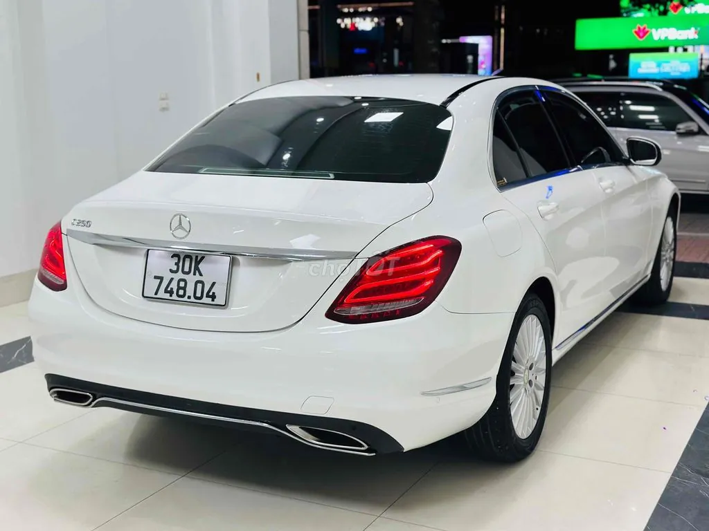 Mercedes-Benz C-Class 2015 photo 4